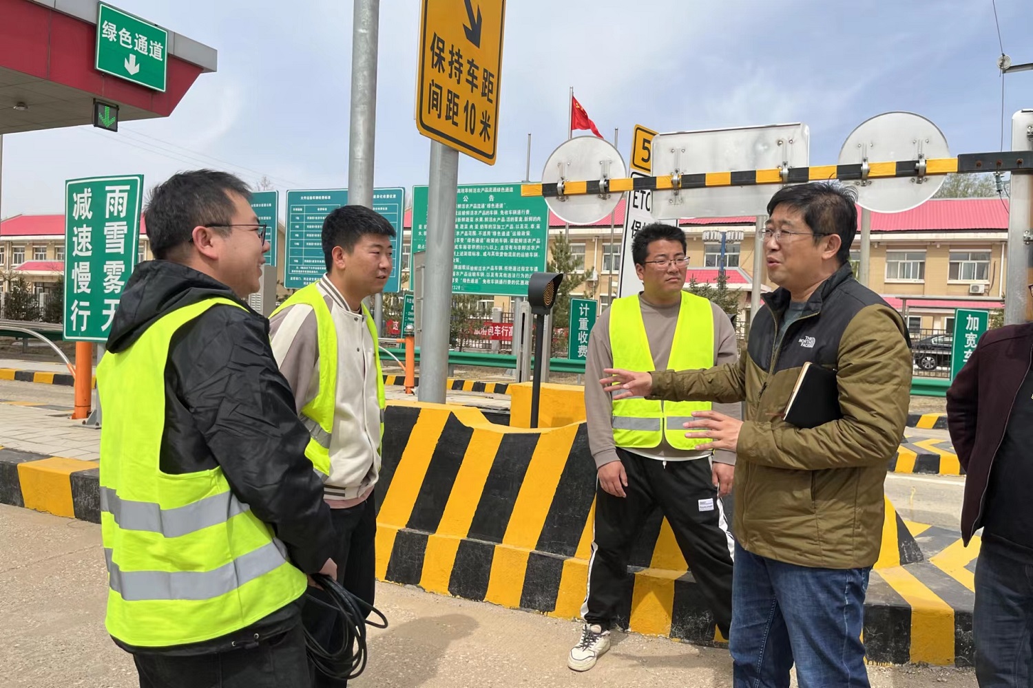 1681302296649363.jpg 3158f219d527d2bfd38f6aee85fa340.jpg